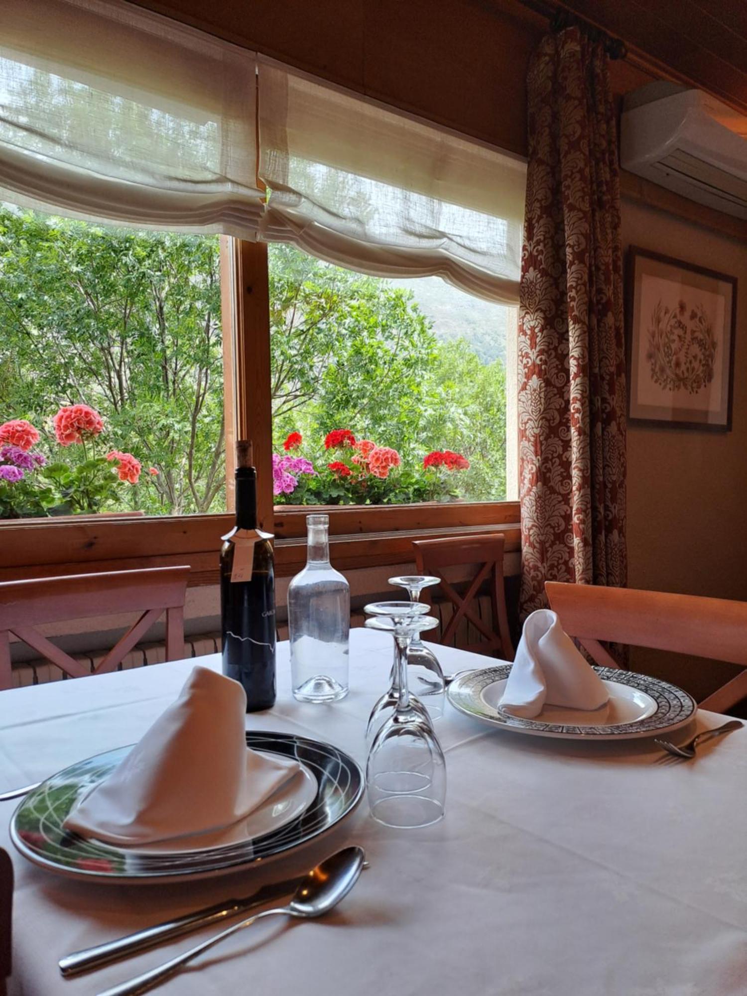 Hotel La Morera Valencia D'Aneu 외부 사진
