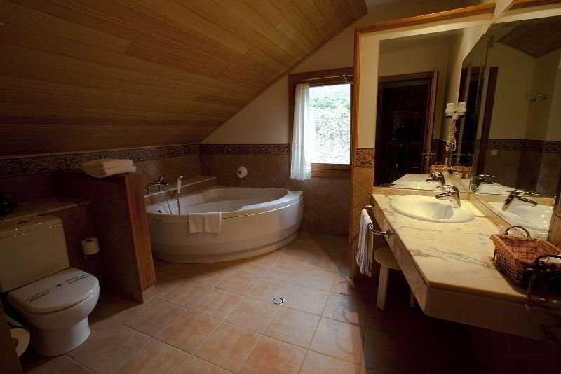 Hotel La Morera Valencia D'Aneu 외부 사진
