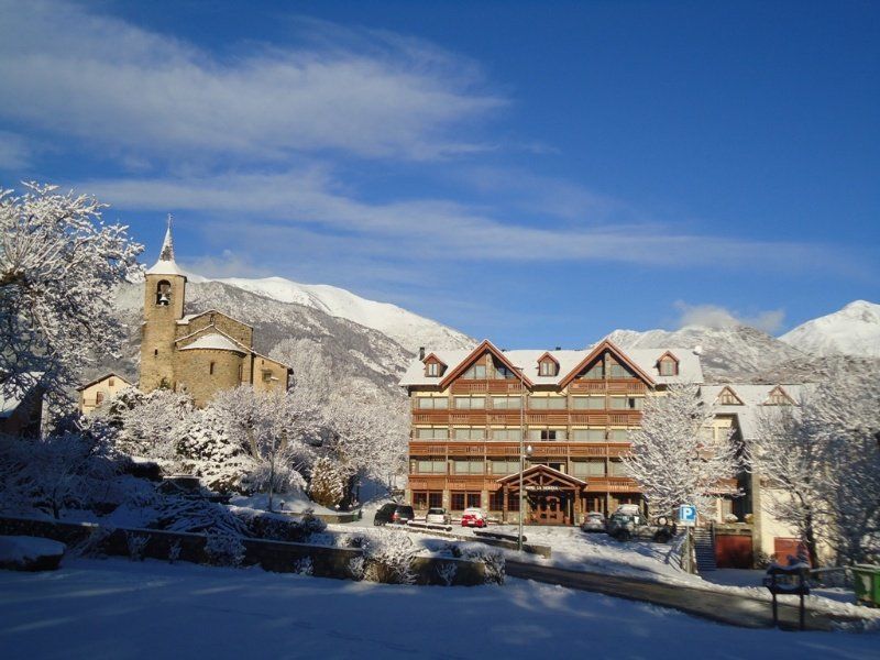 Hotel La Morera Valencia D'Aneu 외부 사진