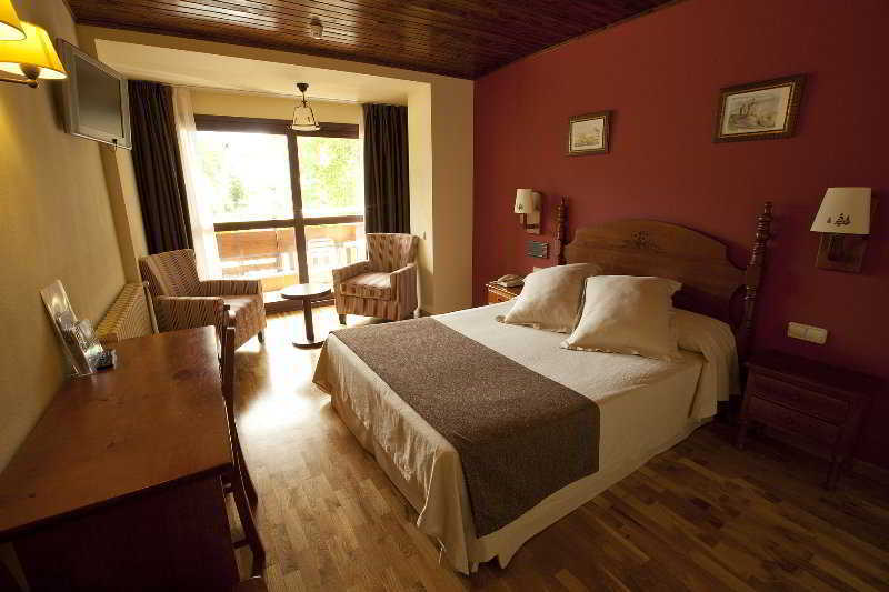 Hotel La Morera Valencia D'Aneu 외부 사진
